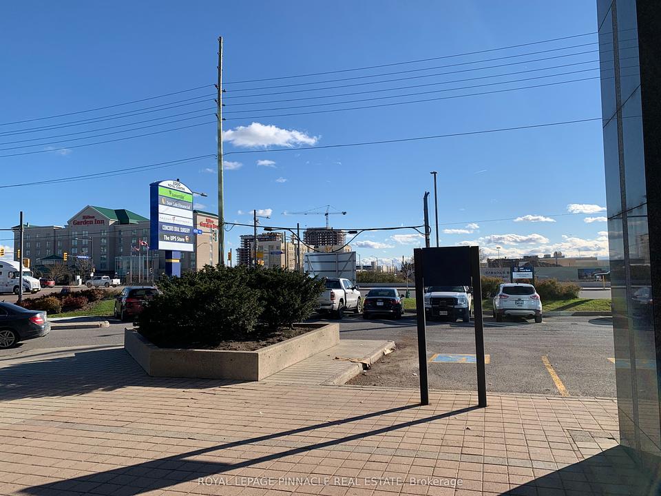 600-31 - 3300 Highway 7, Vaughan, ON