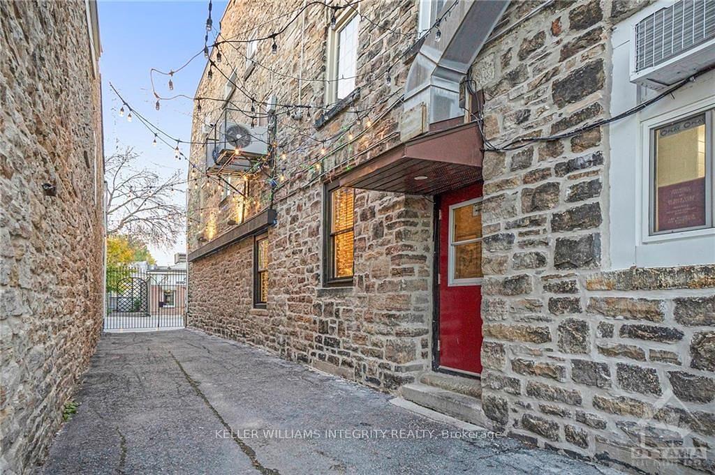 54 Foster Street, Perth, ON