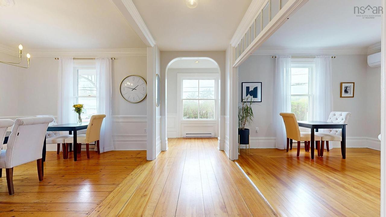 558 Main Street, Mahone Bay, NS