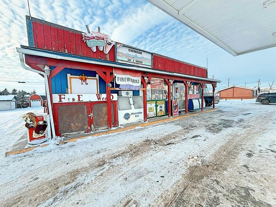 100 Morrison Road, Longview, AB
