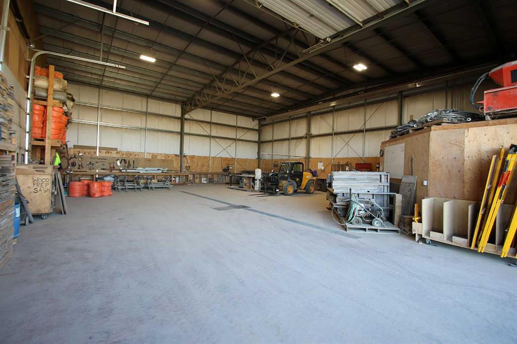 175 Pine Street, Red Deer County, AB