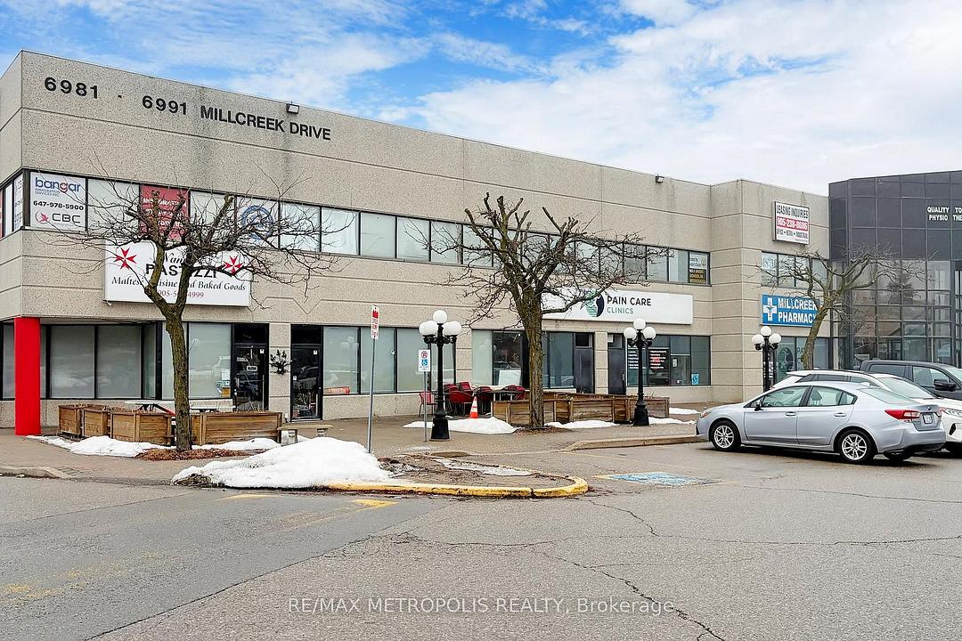6 - 6981 Millcreek Dr, Mississauga, ON