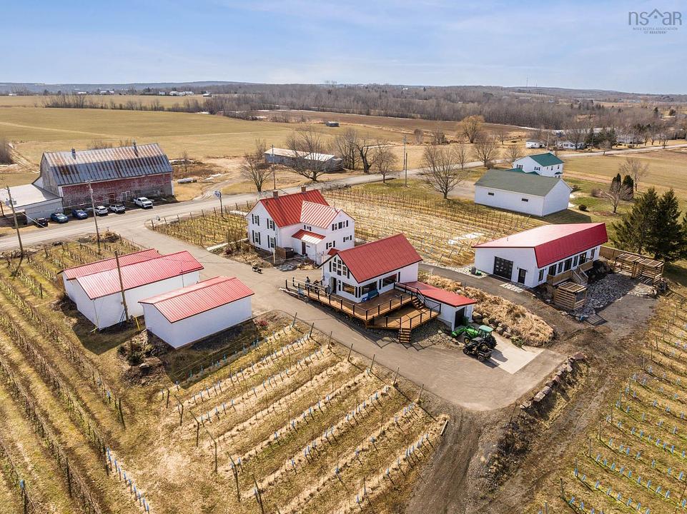 1365 Church Street, Port Williams, NS