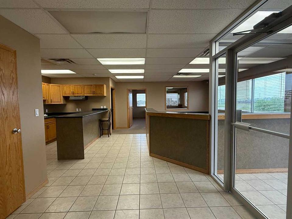 12002 106 Avenue, Grande Prairie, AB