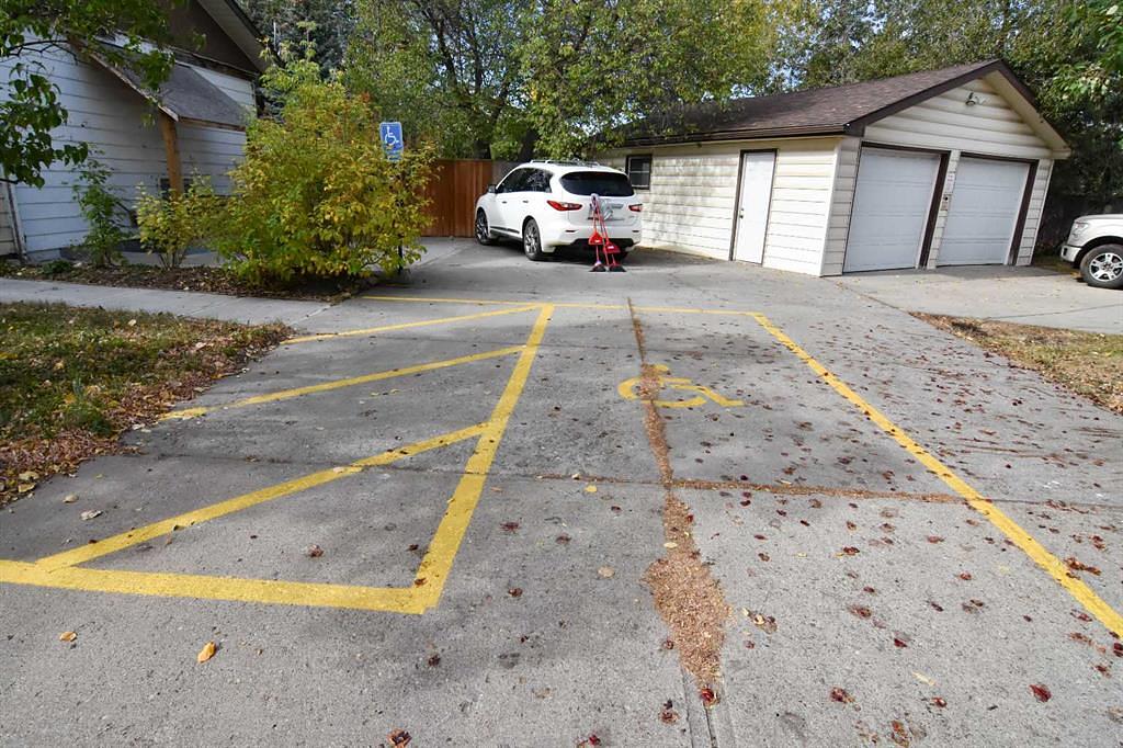 309 Main Street North, Airdrie, AB