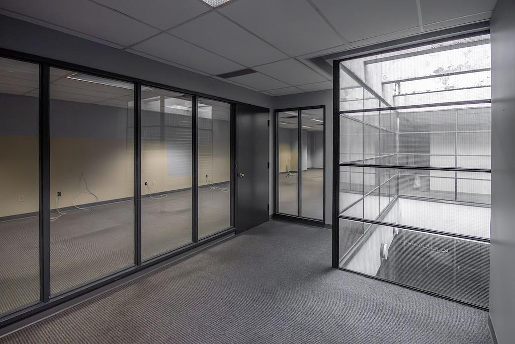 1 - 541 Howe St, Vancouver, BC