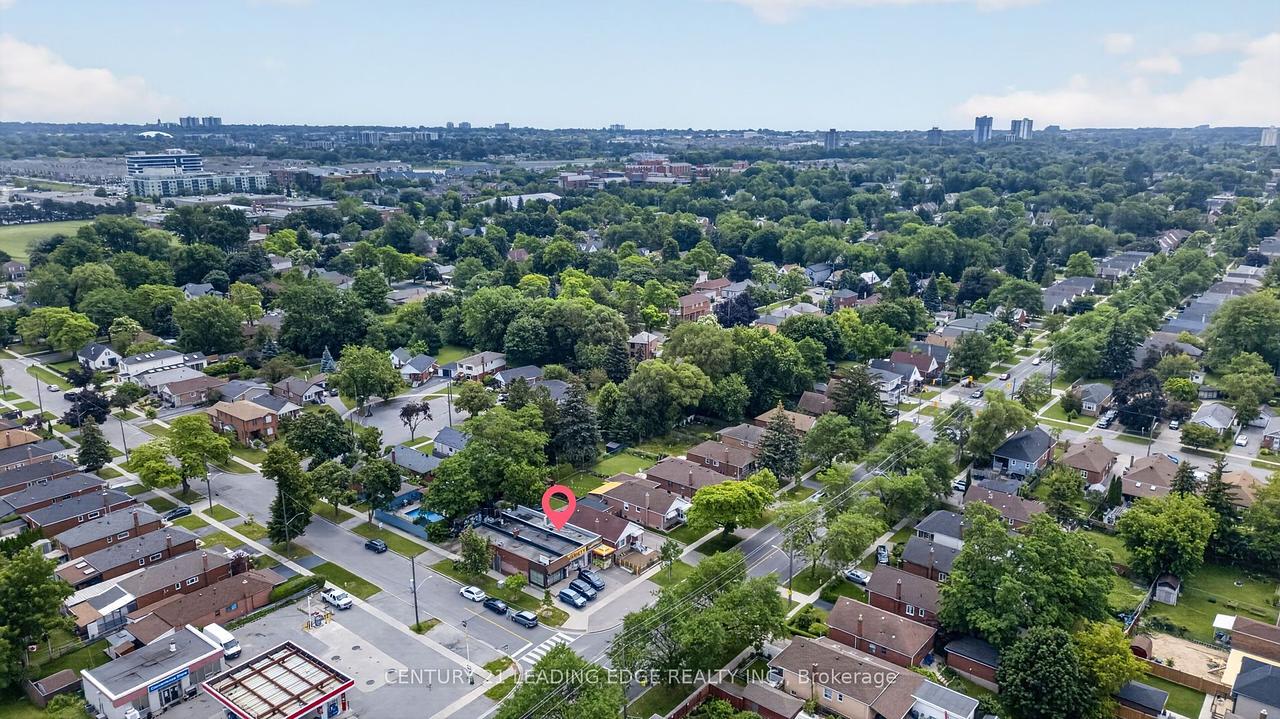 741 Pharmacy Avenue, Toronto, ON