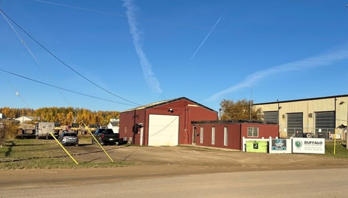 114 1 Avenue, Fox Creek, AB