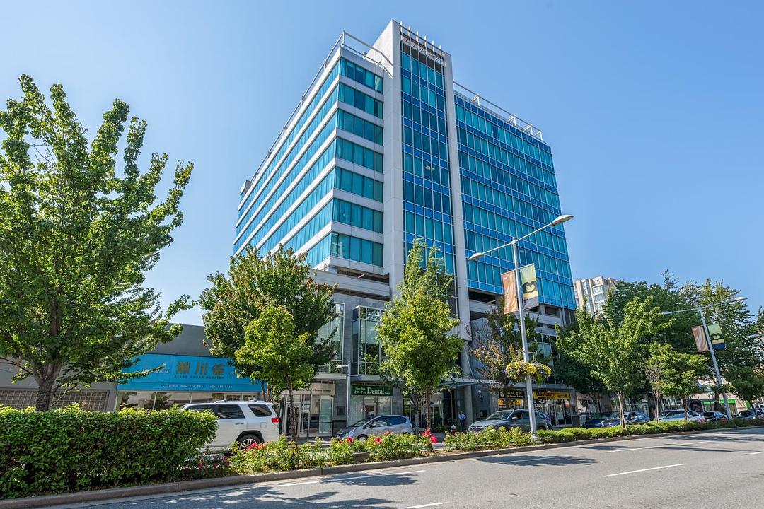 629-6081 Number 3 Road, Richmond, BC
