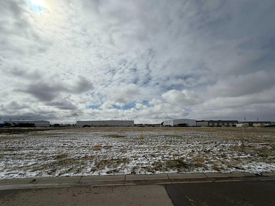 915 11th Avenue, Coaldale, AB