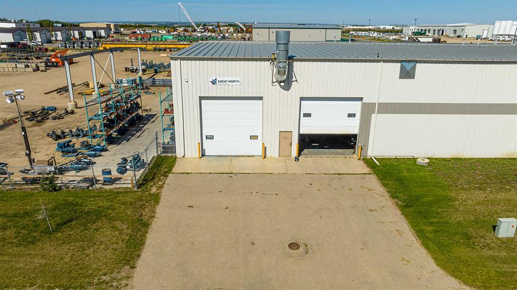 8002 105 Street, Clairmont, AB