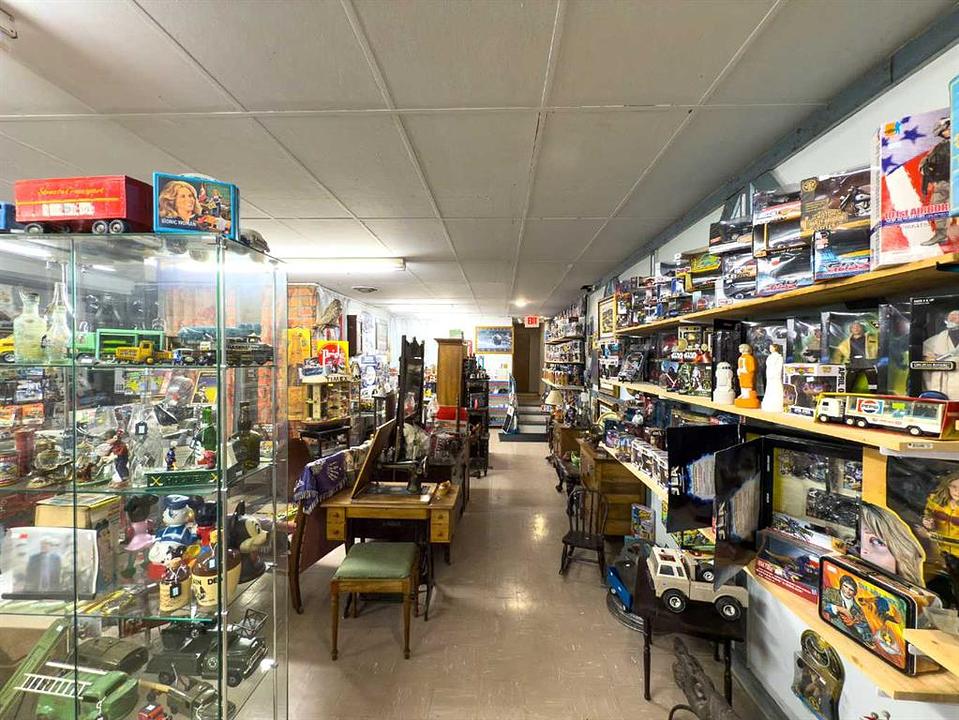 4913 50 Street, Rocky Mountain House, AB
