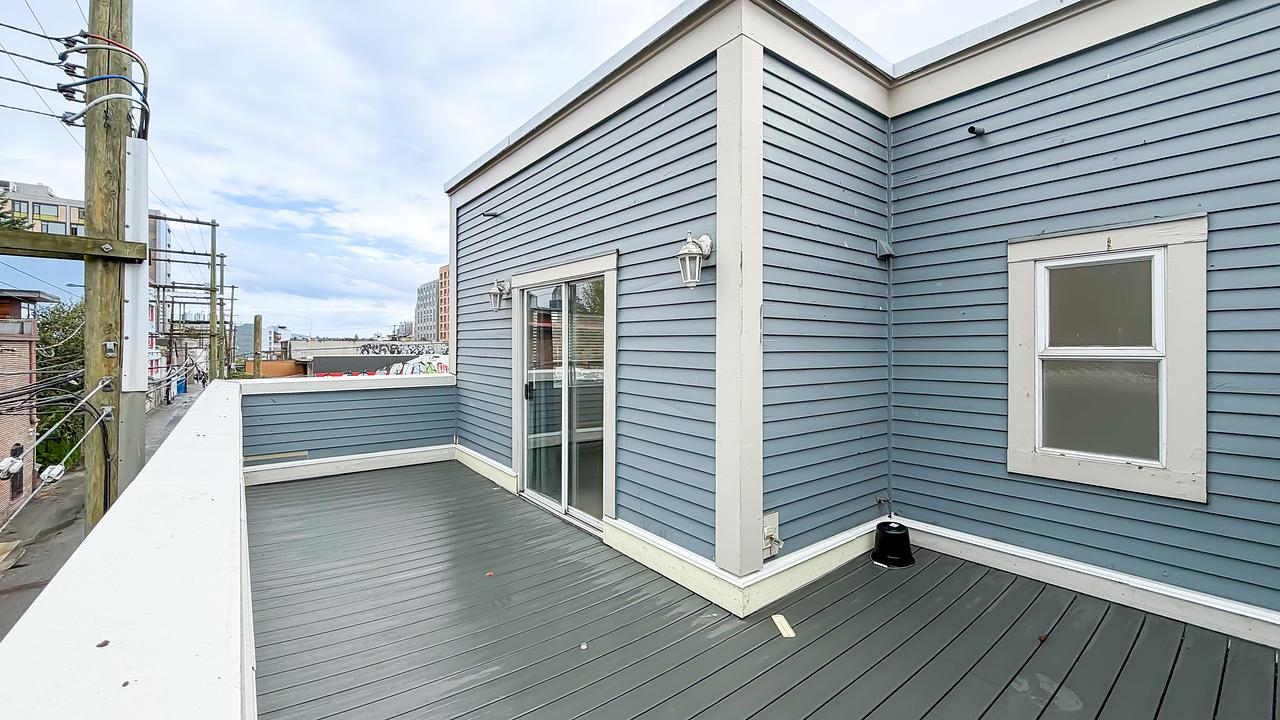 477 Powell St, Vancouver, BC