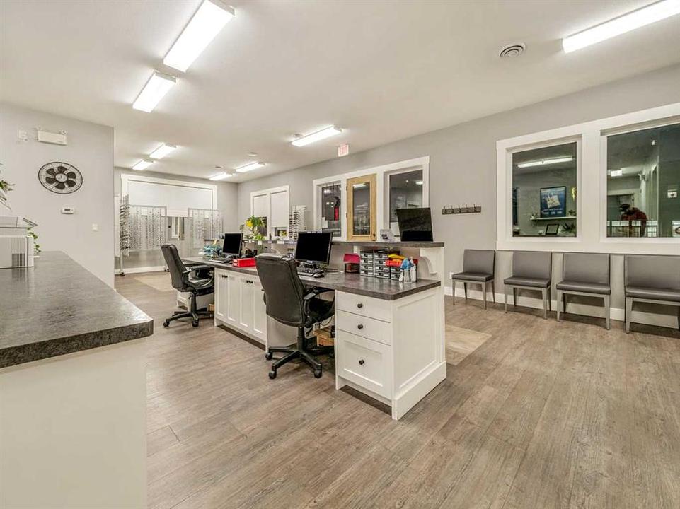 19 Broadway Street North, Raymond, AB