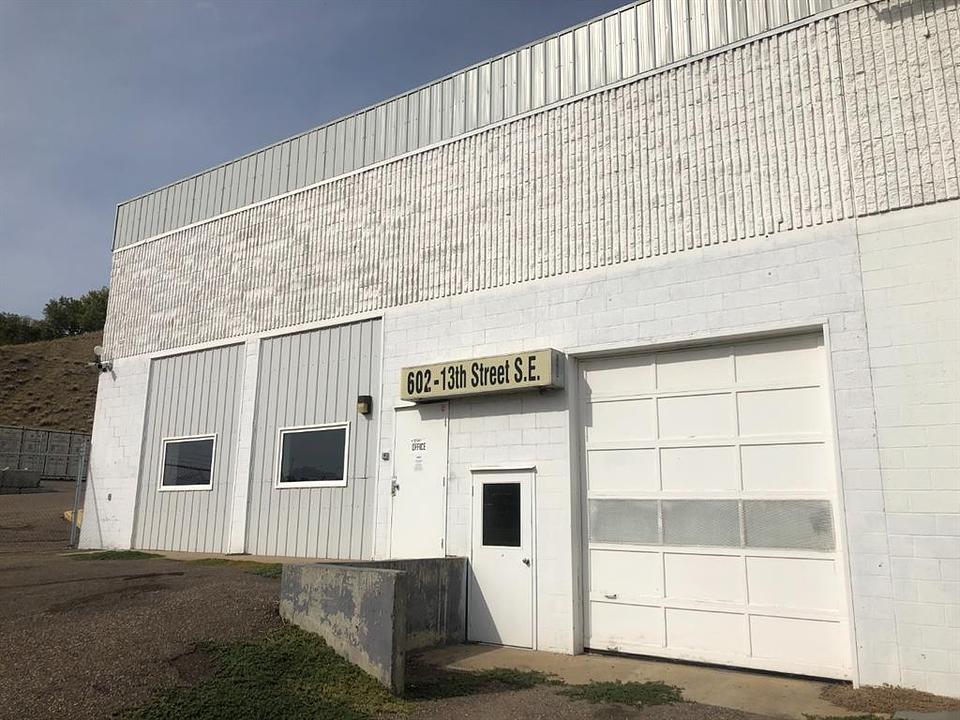602 13 Street Southeast, Medicine Hat, AB