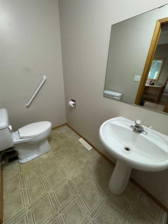 4530 54 Avenue, Olds, AB