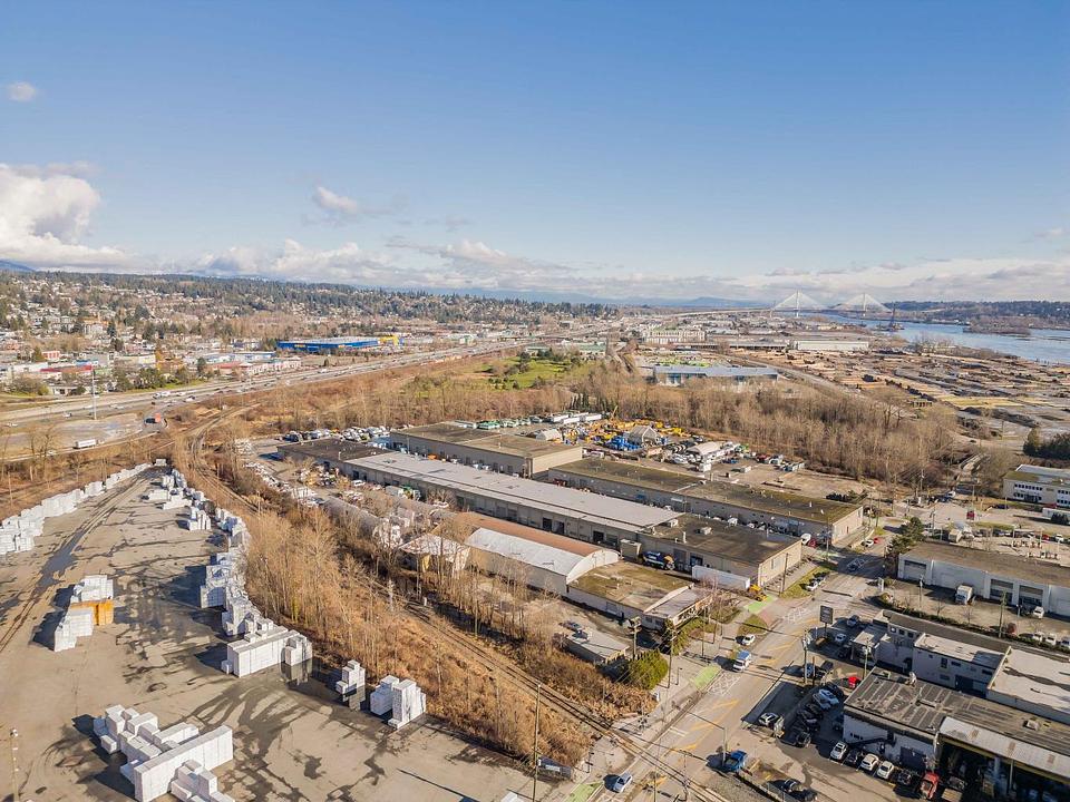0057 - 21 Braid Street, New Westminster, BC