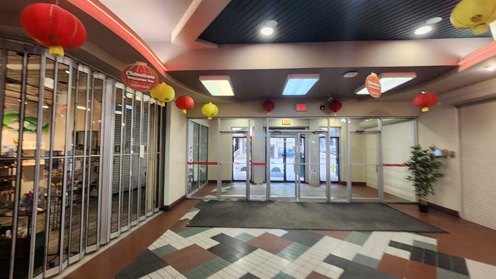 218 - 328 Centre Street South, Calgary, AB