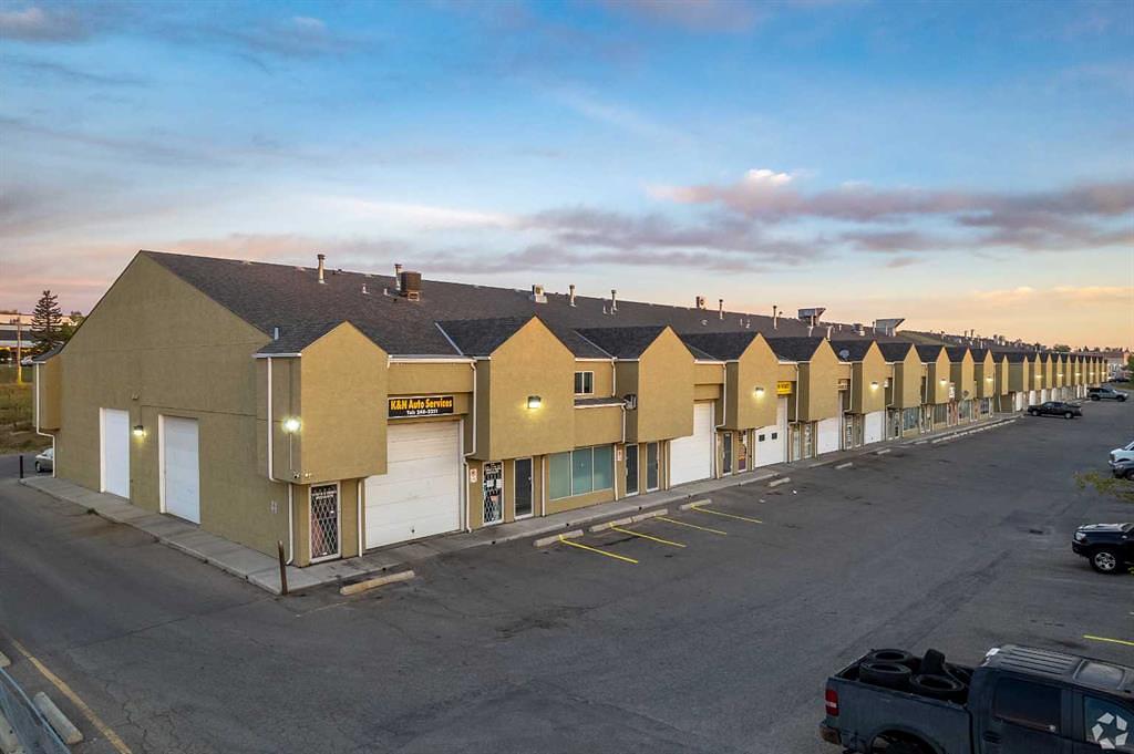 516 - 3208 8 Avenue Northeast, Calgary, AB