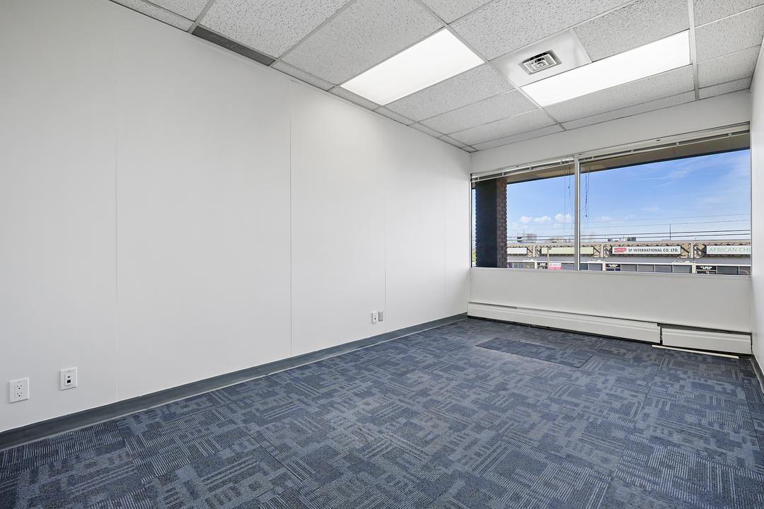 220 - 3016 19 Street Northeast, Calgary, AB