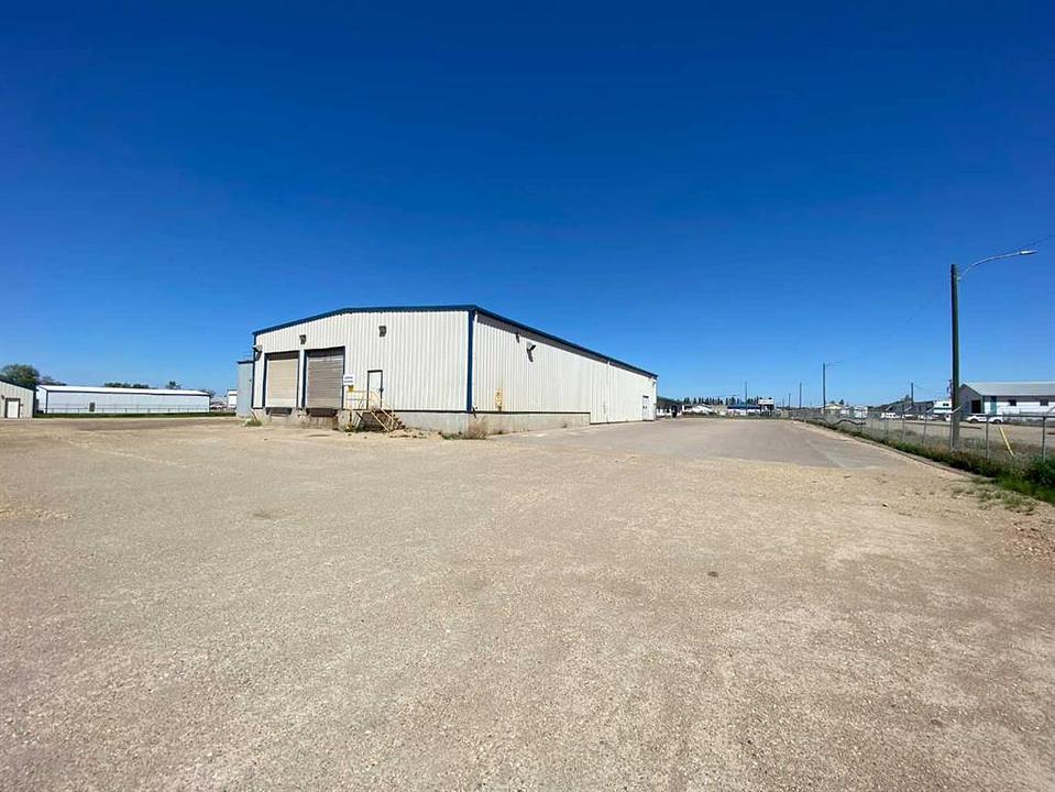 44 Avenue, Ponoka, AB