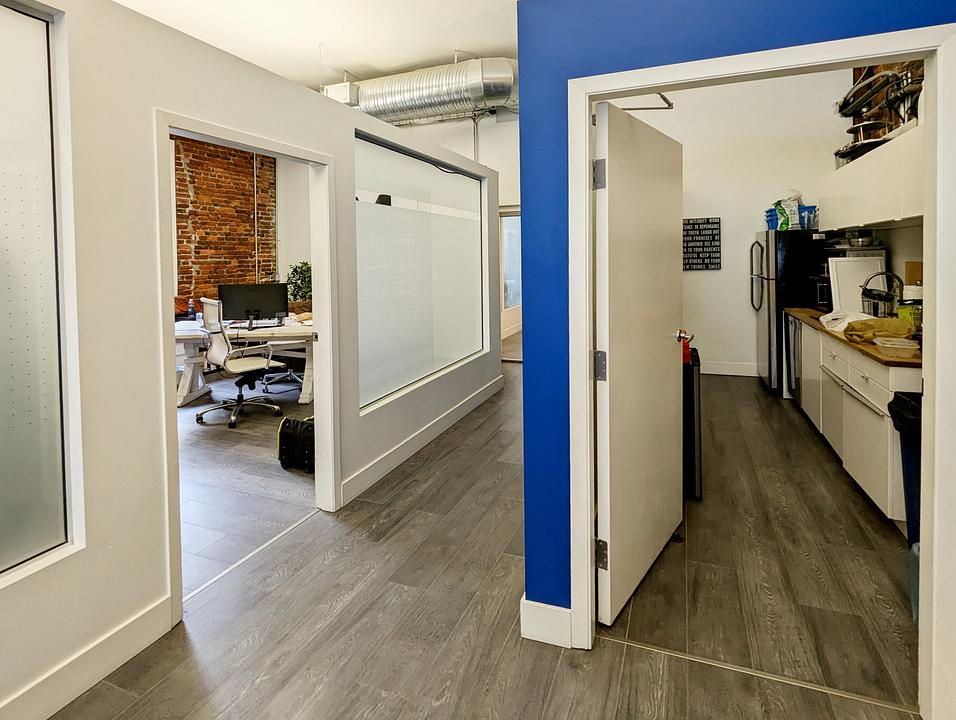 300 - 440 West Hastings Street, Vancouver, BC