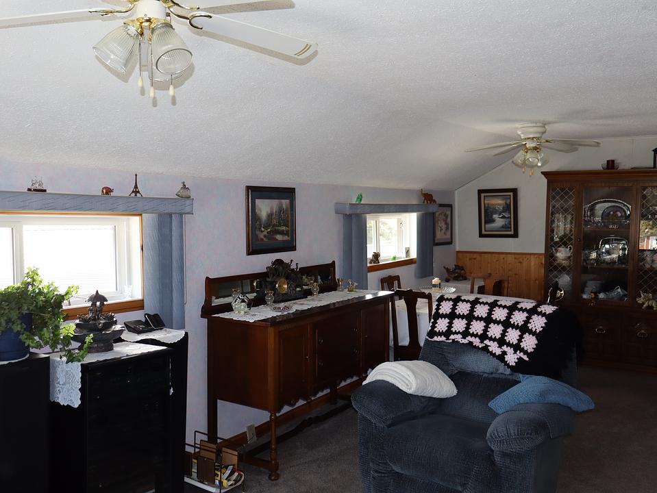 22 State Avenue, Fort Assiniboine, AB