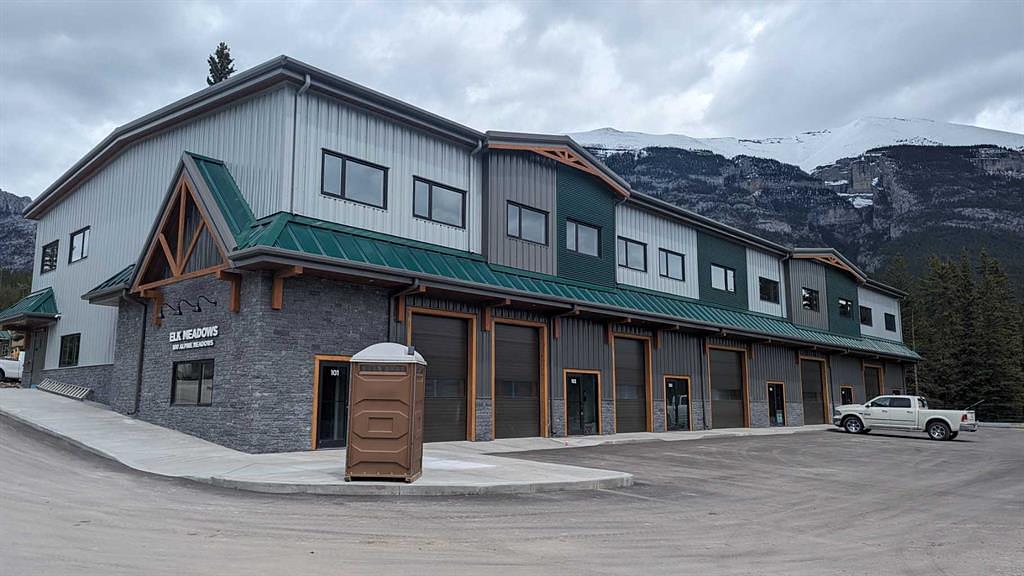 1104 & 1204 - 100 Alpine Meadows, Canmore, AB