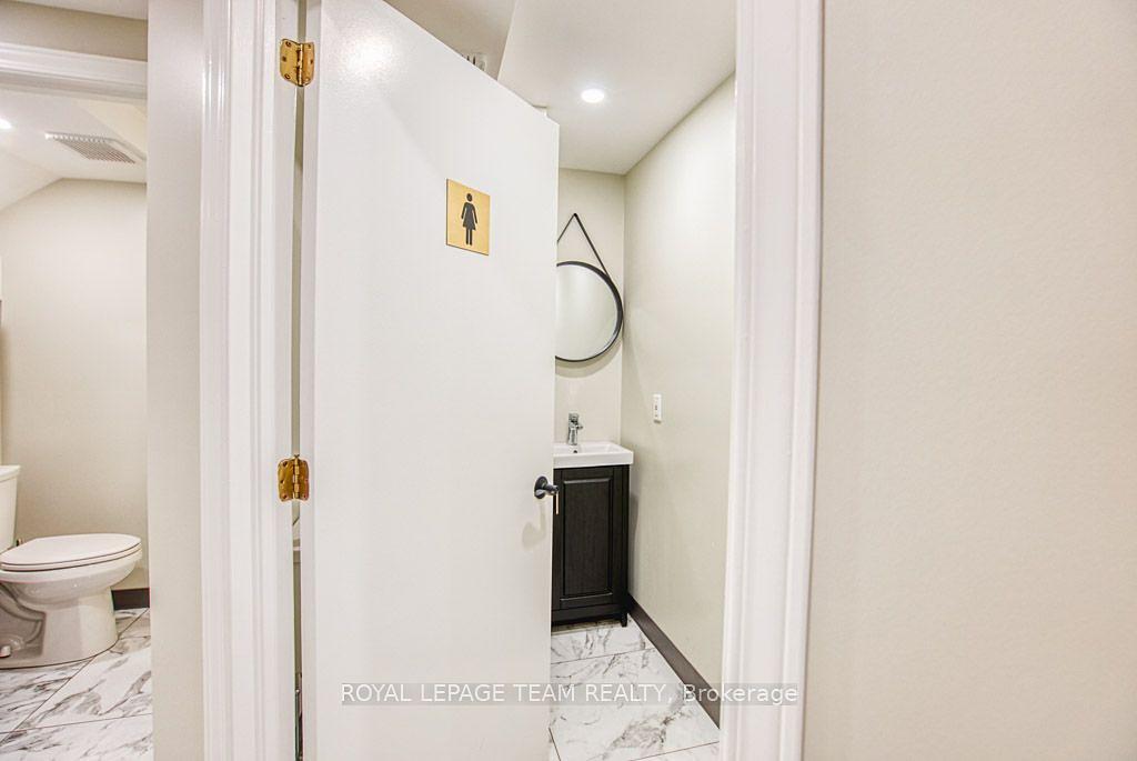 84 Centrepointe Drive, Ottawa, ON