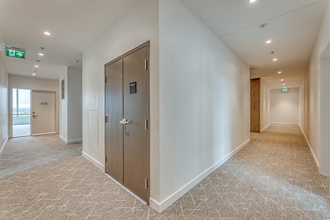 1105 - 2992 Glen Drive, Coquitlam, BC