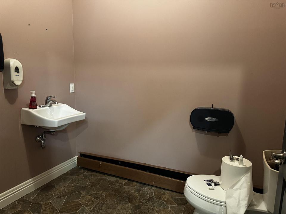 195 Commercial Street, Glace Bay, NS