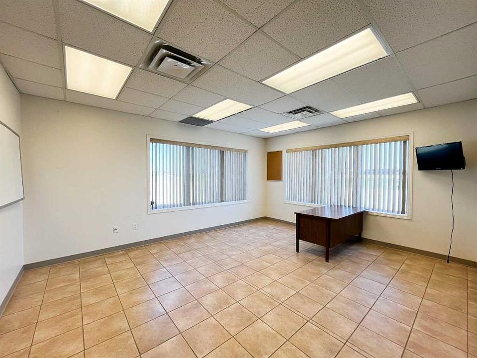 2450 South Highway Drive Southeast, Redcliff, AB