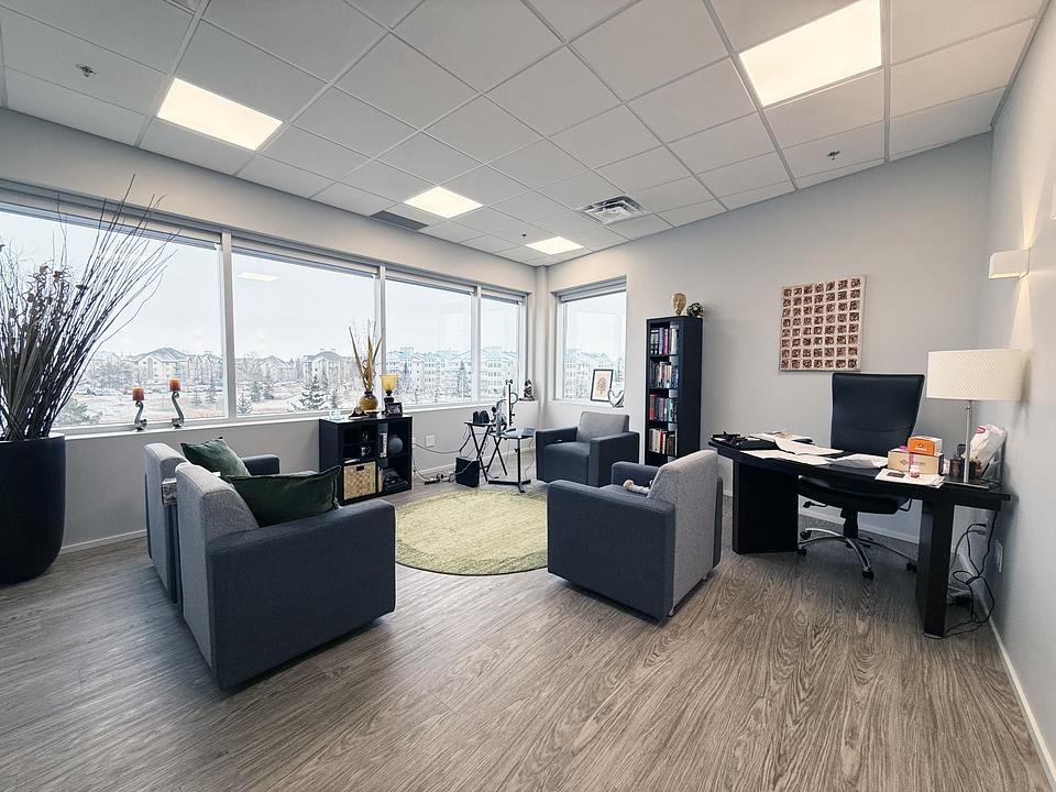 2603 Hewes Way Northwest, Edmonton, AB