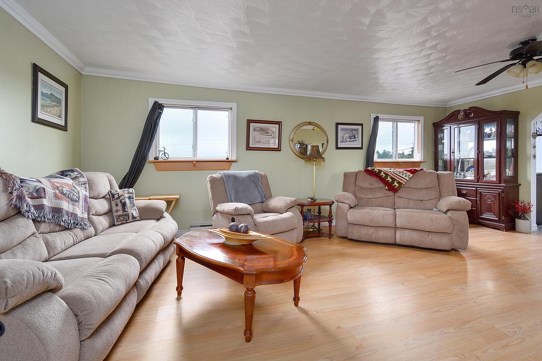 785 Nova Scotia 105, Boularderie, NS