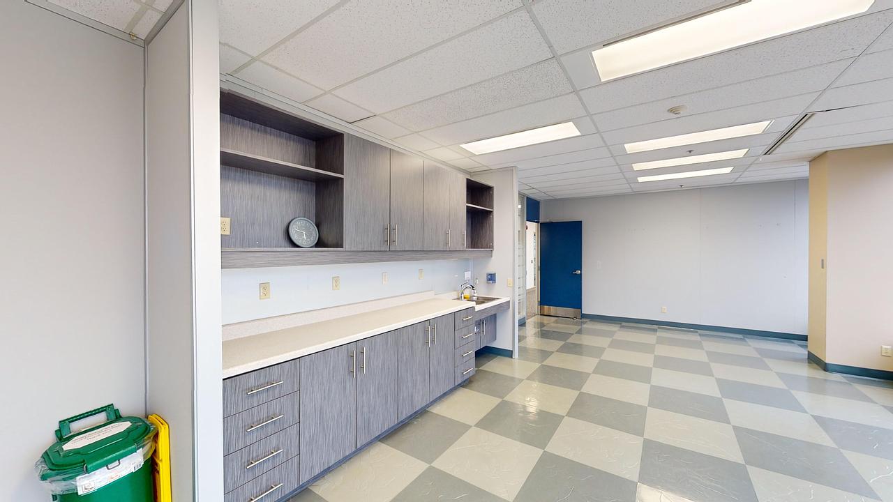 300 - 1400 Blair Towers Place, Ottawa, ON