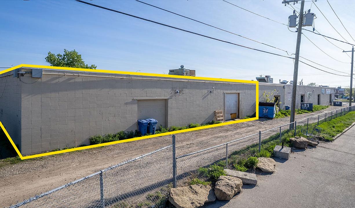 9 & 10 - 5147 20 Avenue Southeast, Calgary, AB