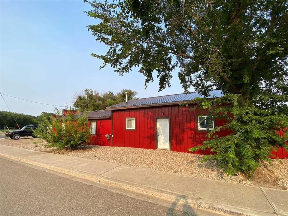 503 2 Avenue East, Brooks, AB