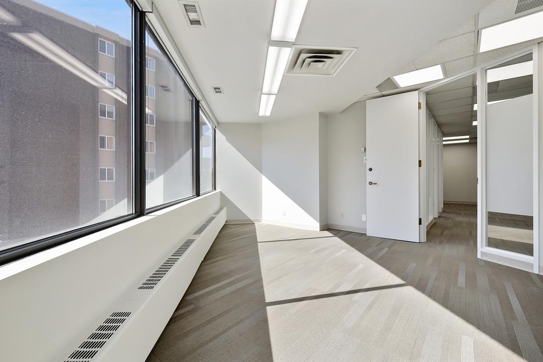 208 - 609 14 Street Northwest, Calgary, AB