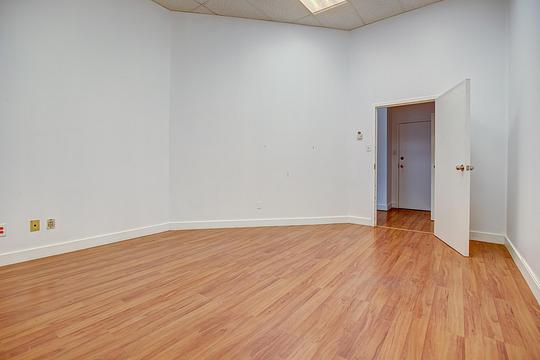 204 Rue Notre-Dame Ouest, Montréal, QC