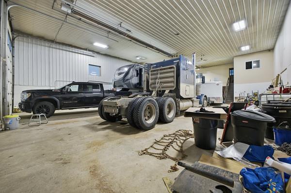 39325 Range Road 273, Bentley, AB