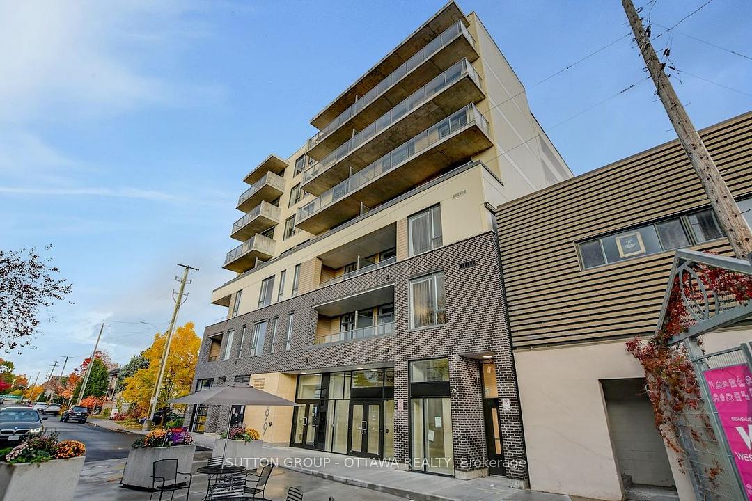 399 Winston Avenue, Ottawa, ON