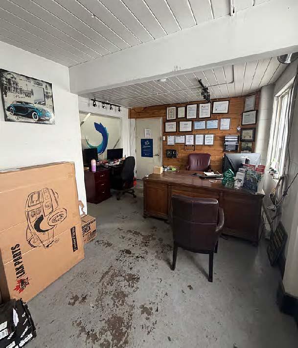 933a 48 Avenue Southeast, Calgary, AB