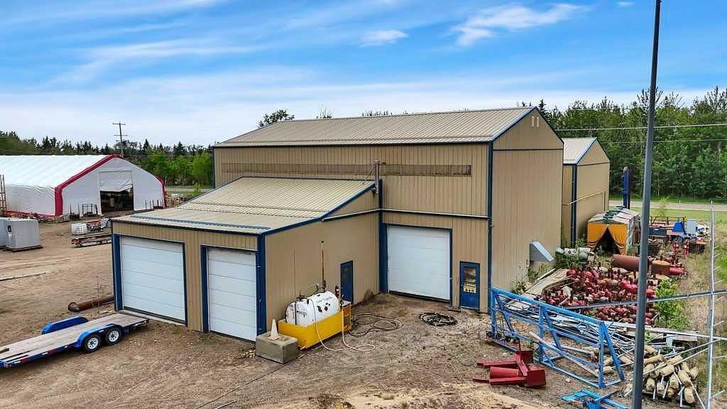 22 Mckenzie Drive, Red Deer County, AB