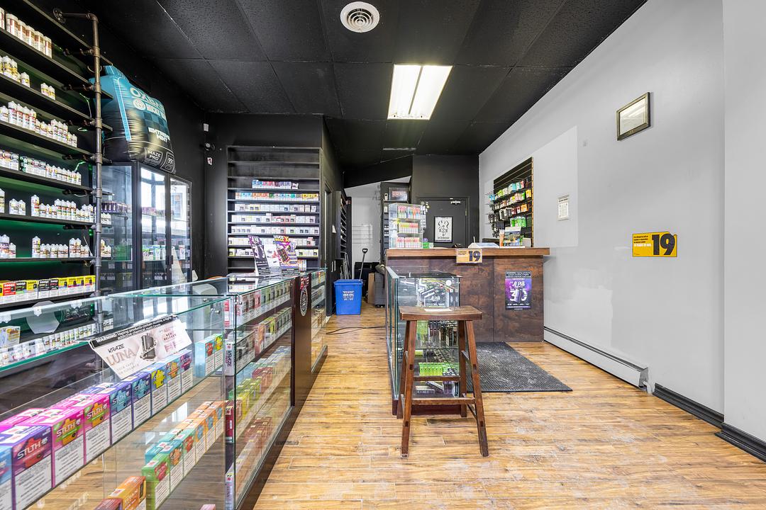 320 King Street East, Hamilton, ON