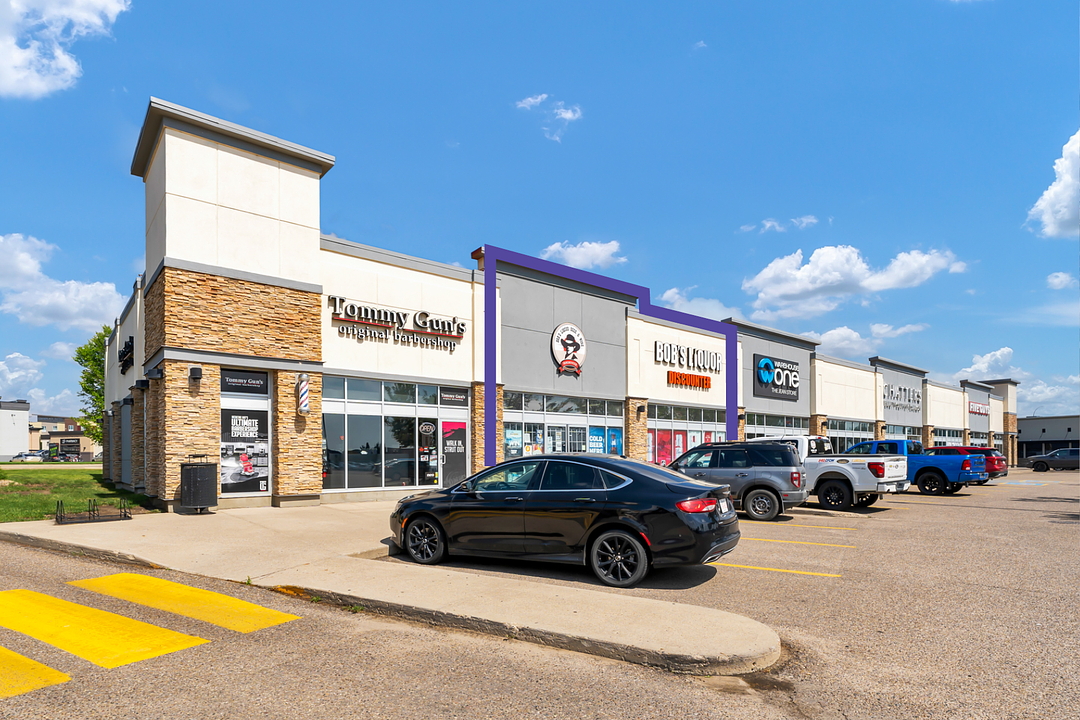 #4-103 - Strachan Road Southeast, Medicine Hat, AB