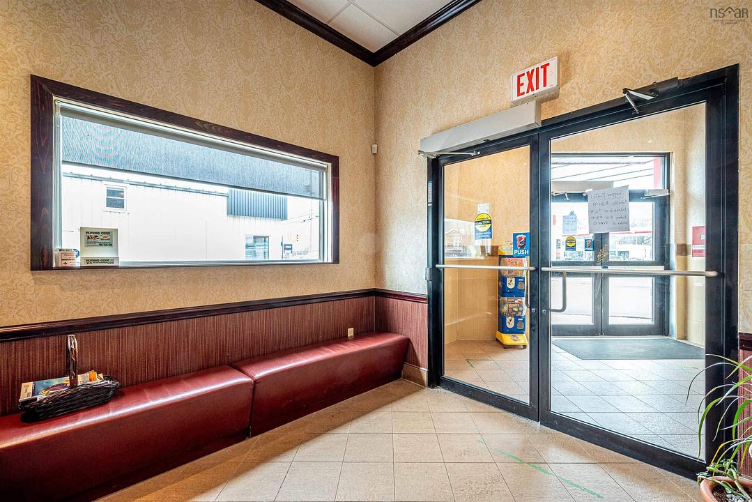 8986 Commercial Street, New Minas, NS