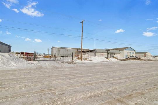 6606 42 Avenue, Ponoka, AB