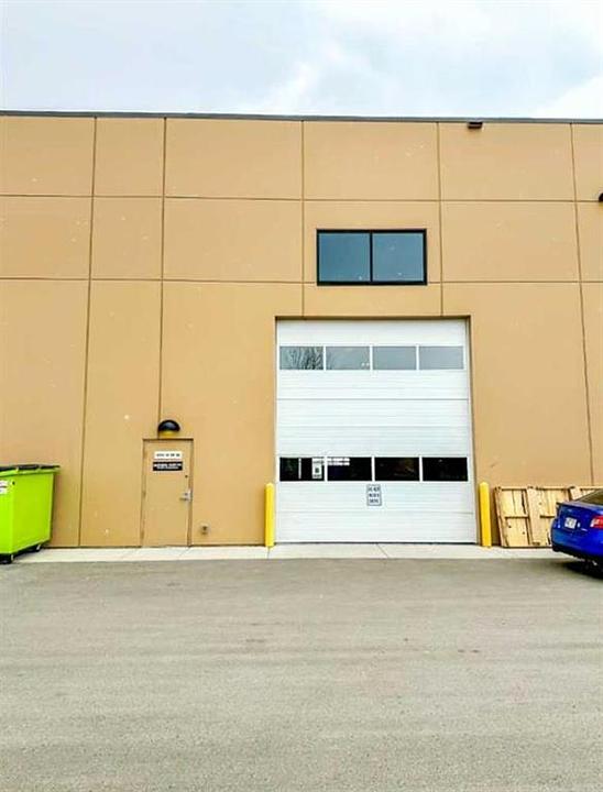 5073 11 Street Southeast, Calgary, AB