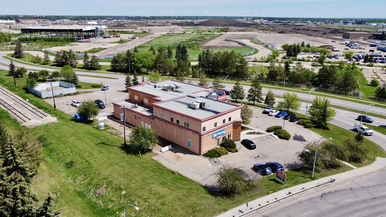 11816 121 Street Northwest, Edmonton, AB