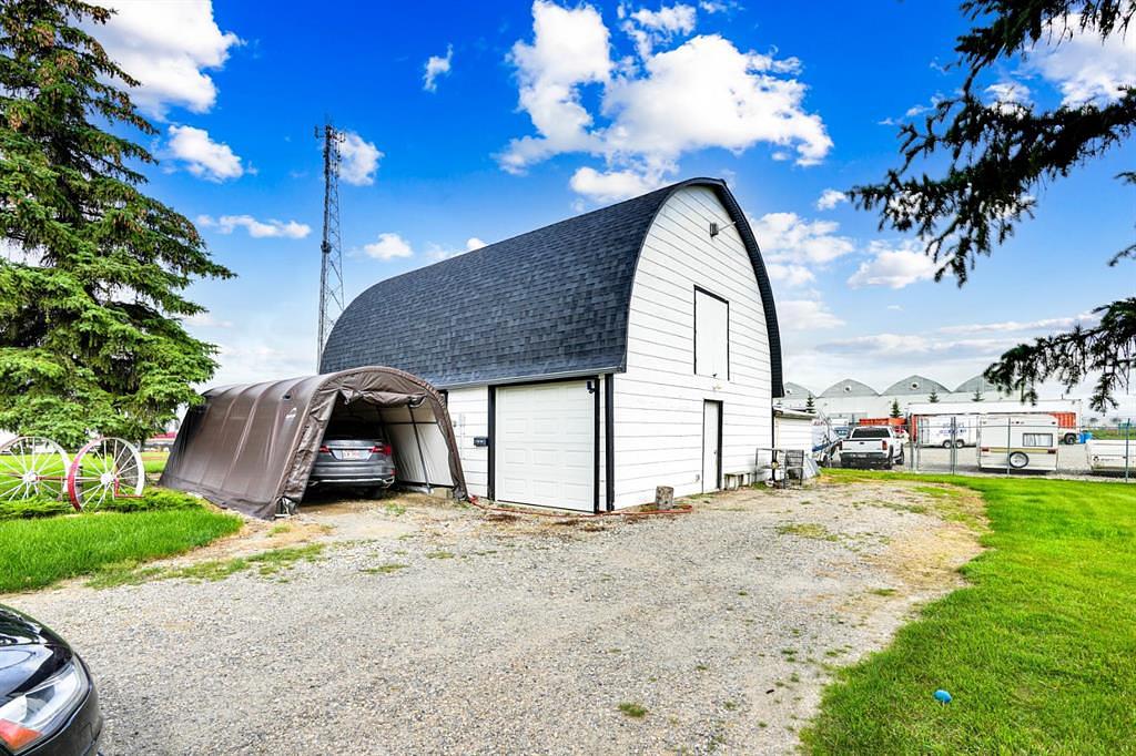 8-1415 sec 582 Highway, Didsbury, AB
